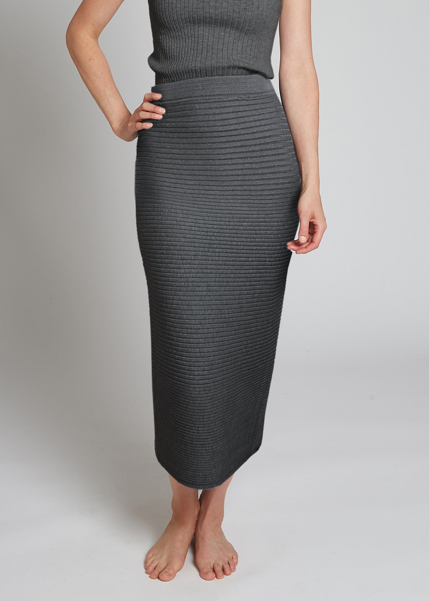 SLIM RIB SKIRT